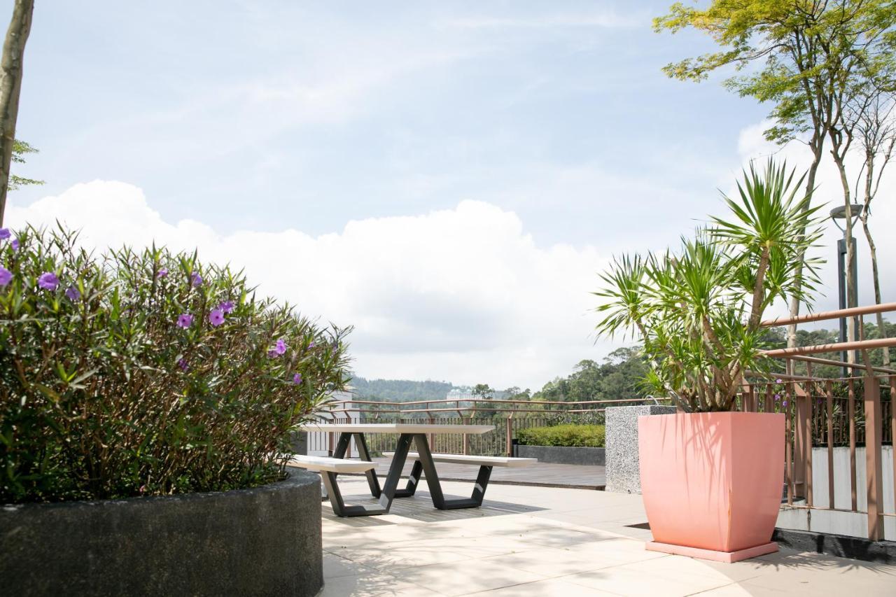 Appartamento The Tropic@Midhill Genting Resorts World Genting Esterno foto